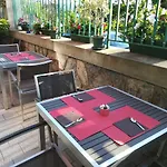 Gasthuis Via Delle 5 Terre 4*