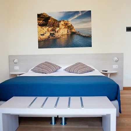 Гостьовий будинок Via Delle 5 Terre 4*