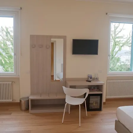 Via Delle 5 Terre 4*