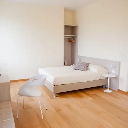 Konukevi Via Delle 5 Terre 4*