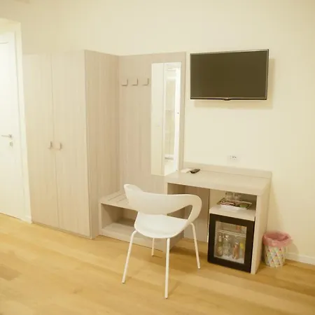 Via Delle 5 Terre 4*