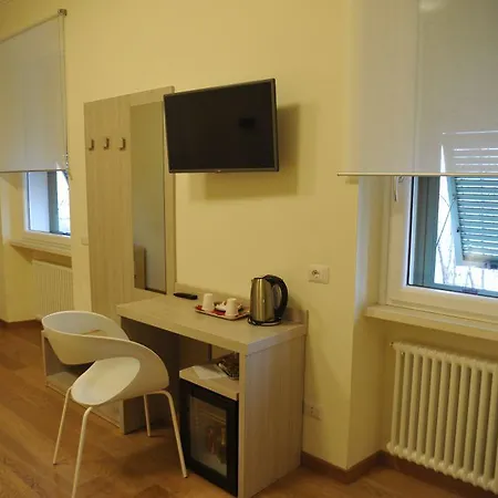 Via Delle 5 Terre 4*