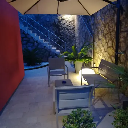 Via Delle 5 Terre 4*