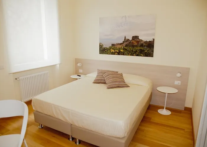 Via Delle 5 Terre Πανσιόν 4*