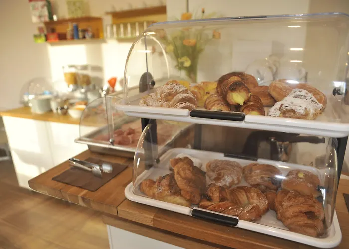 Πανσιόν Via Delle 5 Terre 4*